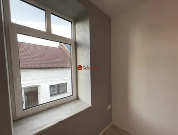 Pronájem bytu 2+1, Hořice, Sladkovského, 43 m2