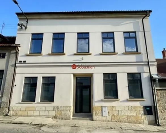 Pronájem bytu 2+1, Hořice, Sladkovského, 43 m2