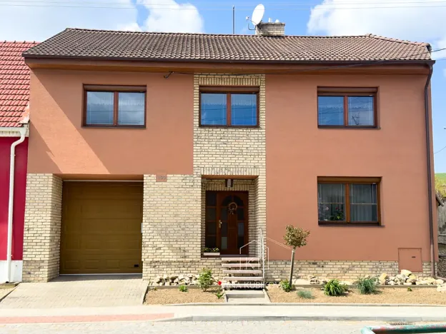 Prodej rodinného domu, Šardice, 270 m2