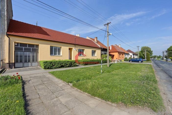 Prodej rodinného domu, Tvrdonice, Slovácká, 196 m2