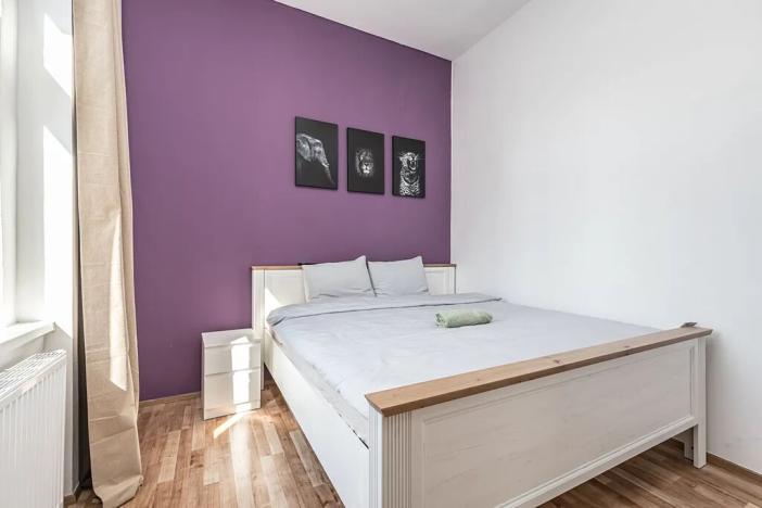 Pronájem činžovního domu, Praha - Karlín, 350 m2