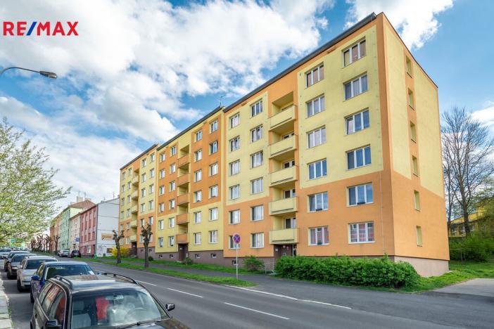 Prodej bytu 1+1, Karlovy Vary - Stará Role, Závodu míru, 38 m2