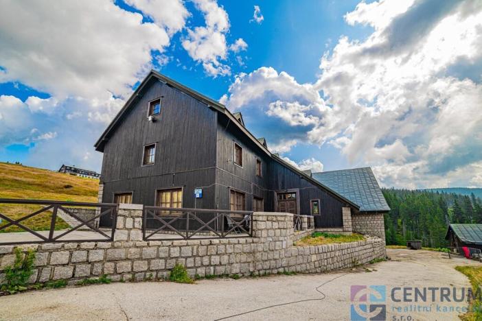 Prodej ubytování, Strážné, 1087 m2