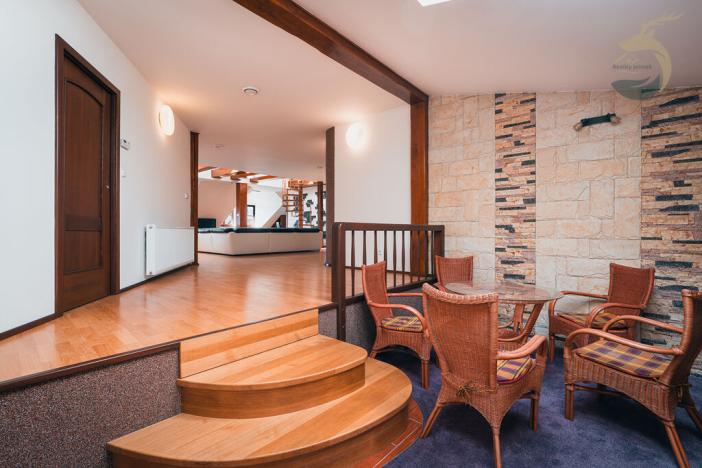 Prodej obchodního prostoru, Sušice, náměstí Svobody, 628 m2