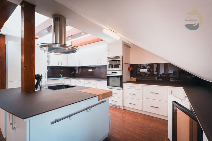 Prodej obchodního prostoru, Sušice, náměstí Svobody, 628 m2