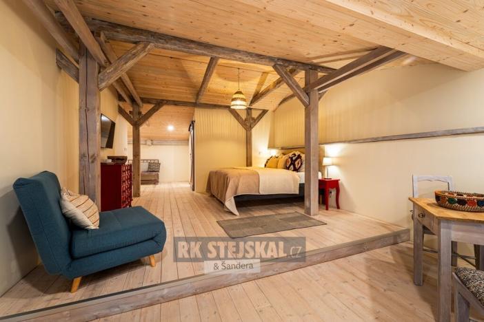 Prodej rodinného domu, Číměř, 768 m2