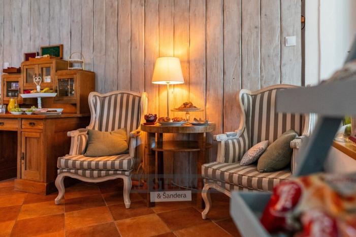 Prodej rodinného domu, Číměř, 768 m2