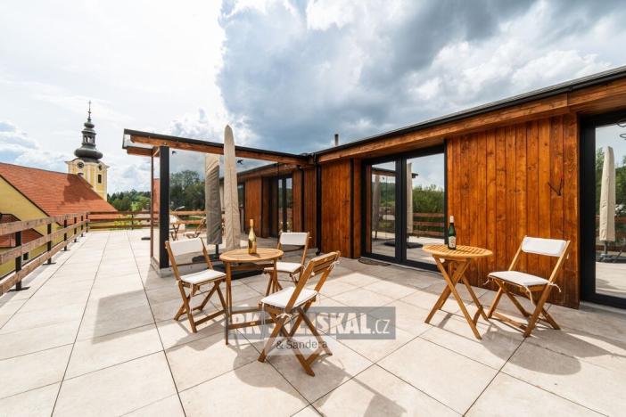 Prodej rodinného domu, Číměř, 768 m2