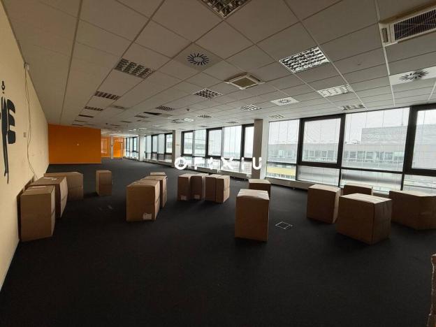 Pronájem kanceláře, Brno - Štýřice, Londýnské náměstí, 370 m2