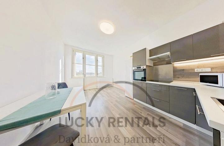 Pronájem bytu 2+kk, Praha - Vršovice, Oblouková, 42 m2
