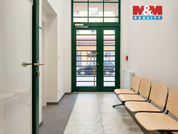 Pronájem obchodního prostoru, Opava - Město, Masarykova třída, 200 m2