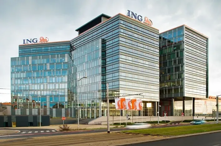 Pronájem kanceláře, Praha - Libeň, Českomoravská, 300 m2
