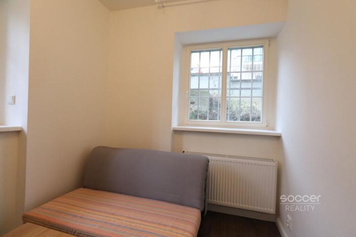 Pronájem bytu 1+kk, Praha - Podolí, Pravá, 21 m2