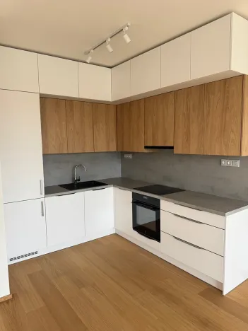 Pronájem bytu 2+kk, Praha - Hrdlořezy, V třešňovce, 57 m2