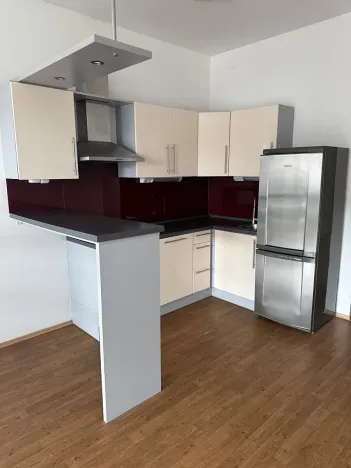 Pronájem bytu 1+kk, Praha - Modřany, Pískařská, 50 m2