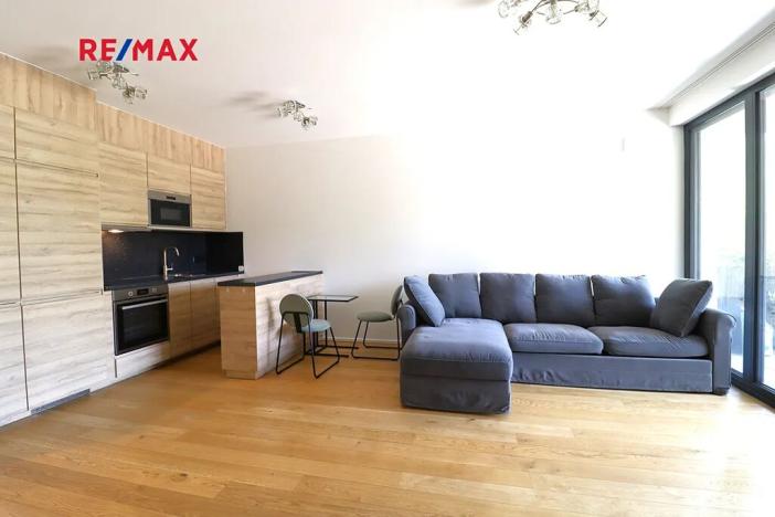 Pronájem bytu 1+kk, Praha - Strašnice, Ramonova, 60 m2