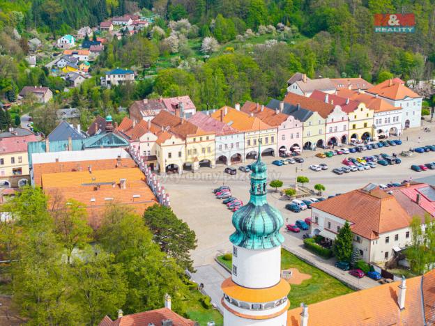 Prodej historického objektu, Nové Město nad Metují, Husovo náměstí, 322 m2