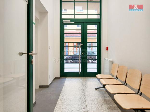 Pronájem obchodního prostoru, Opava - Město, Masarykova třída, 20 m2