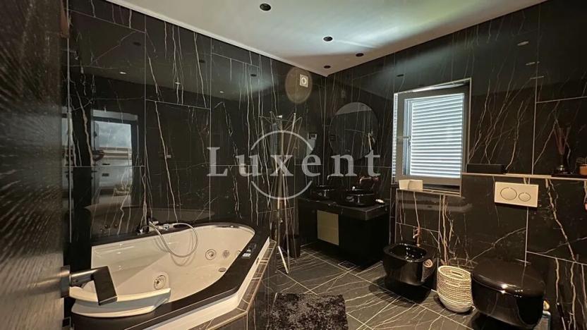 Prodej vily, Šibenik, Chorvatsko, 280 m2