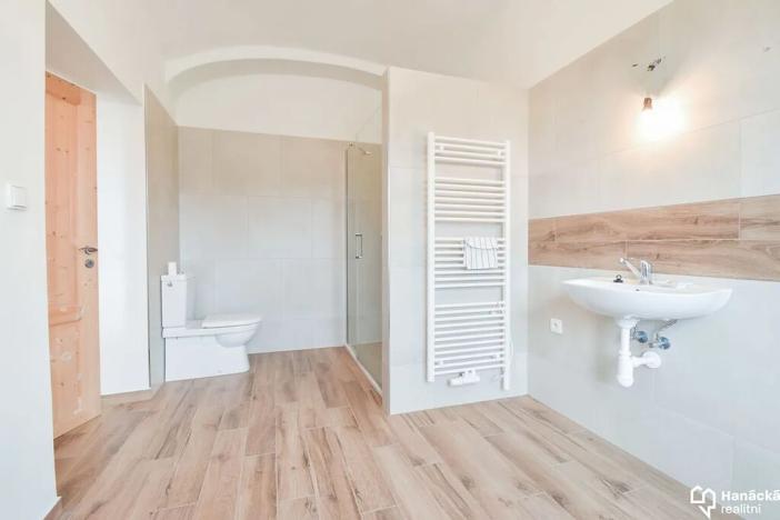 Prodej bytu 4+1, Jívová, 100 m2