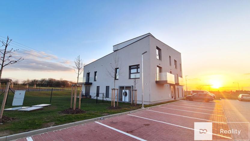 Pronájem bytu 2+kk, Praha - Újezd nad Lesy, Rohožnická, 58 m2