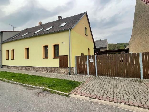 Prodej rodinného domu, Třebenice, Sv. Čecha, 240 m2
