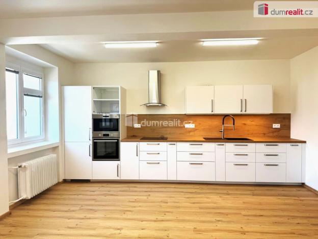 Pronájem bytu 3+kk, Praha - Libeň, U svobodárny, 82 m2