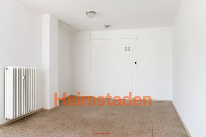 Pronájem obchodního prostoru, Orlová - Lutyně, Masarykova třída, 20 m2