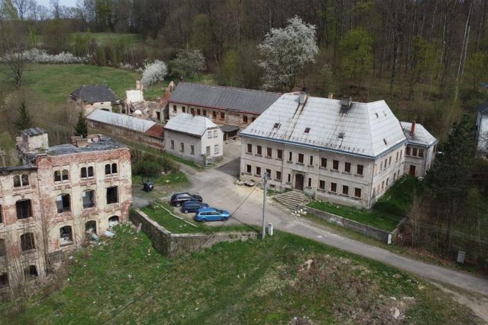 Prodej komerční nemovitosti, Mikulášovice, 1570 m2