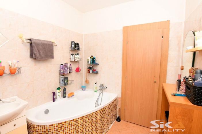 Prodej obchodního prostoru, Postoloprty, Masarykova, 325 m2