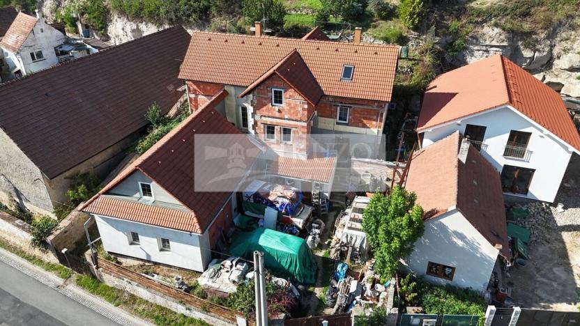 Prodej rodinného domu, Neuměřice, 220 m2
