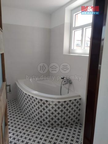 Prodej bytu 2+1, Krnov - Pod Bezručovým vrchem, Revoluční, 88 m2