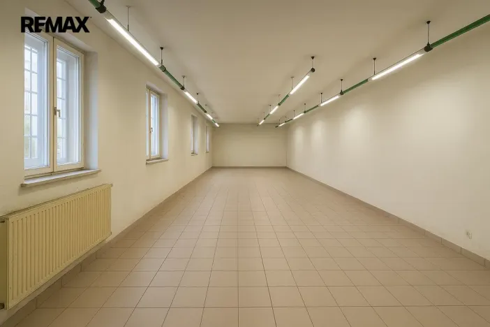 Pronájem obchodního prostoru, Napajedla, Palackého, 79 m2