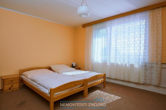 Prodej rodinného domu, Štěkeň, Lesní, 165 m2