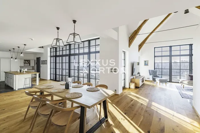 Prodej rodinného domu, Číčovice, 403 m2