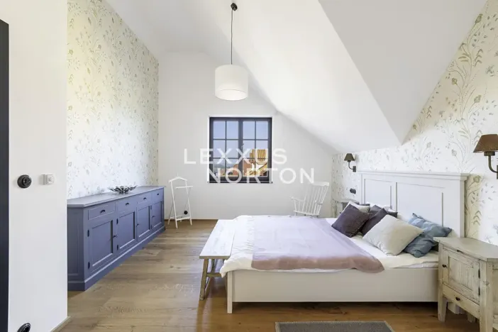 Prodej rodinného domu, Číčovice, 403 m2