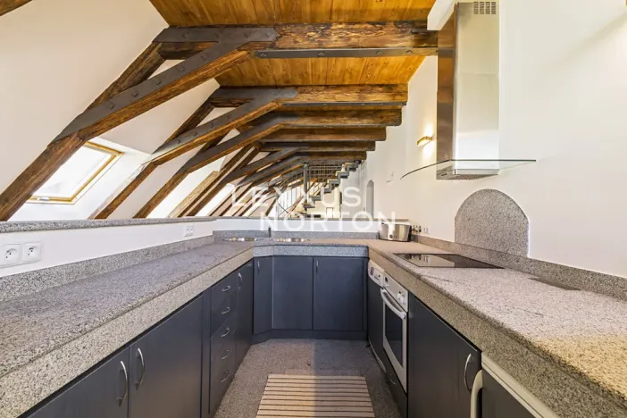 Pronájem bytu 4+1, Praha - Malá Strana, Vlašská, 221 m2