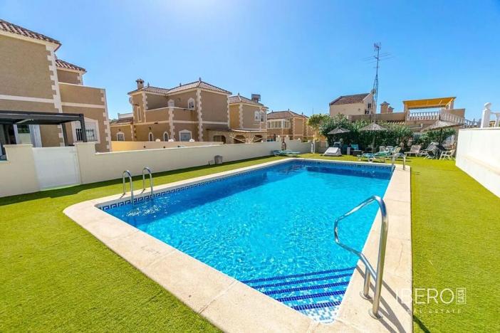 Prodej rodinného domu, Villamartín, Španělsko, 91 m2
