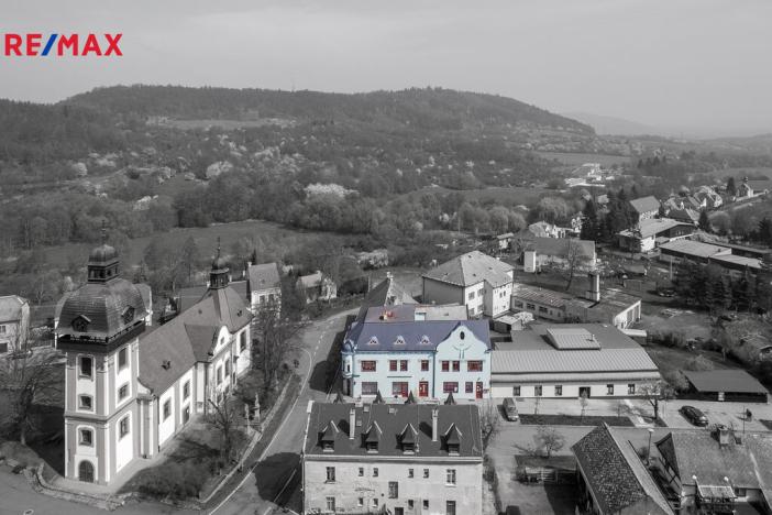 Prodej vícegeneračního domu, Valeč, Široká, 688 m2