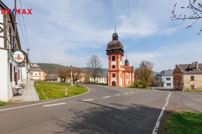 Prodej vícegeneračního domu, Valeč, Široká, 688 m2