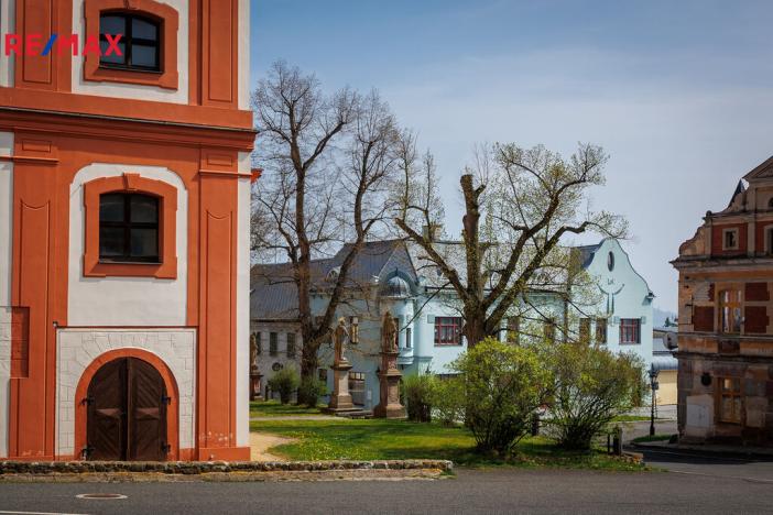 Prodej vícegeneračního domu, Valeč, Široká, 688 m2