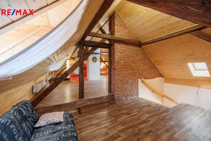 Prodej ubytování, Valeč, Široká, 688 m2