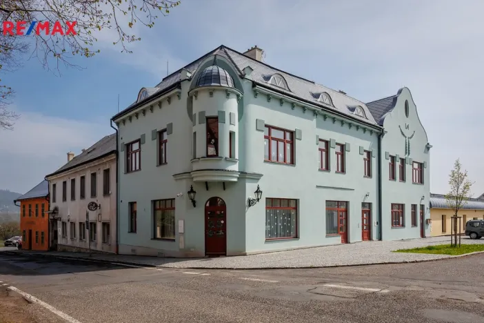 Prodej ubytování, Valeč, Široká, 688 m2