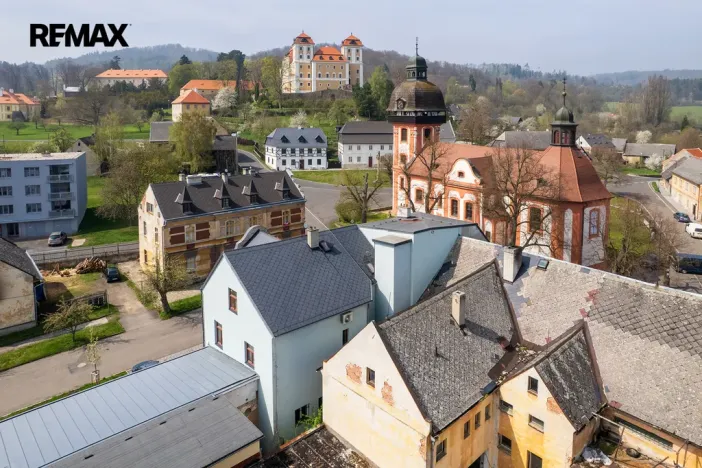 Prodej vícegeneračního domu, Valeč, Široká, 688 m2