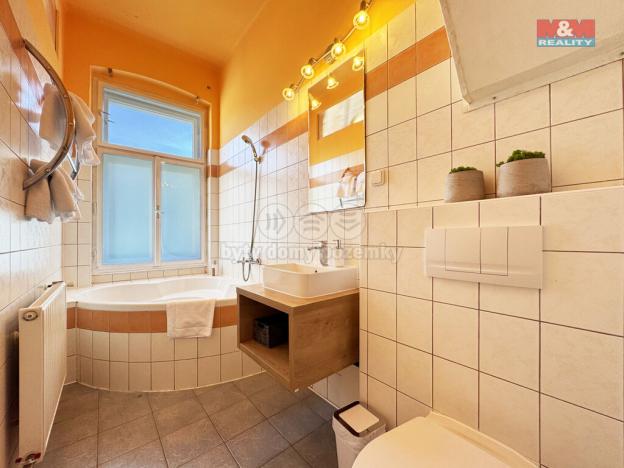 Pronájem bytu 3+1, Karlovy Vary, Škroupova, 96 m2