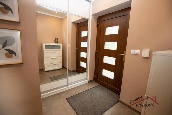 Prodej rodinného domu, Lázně Toušeň, Hlavní, 214 m2