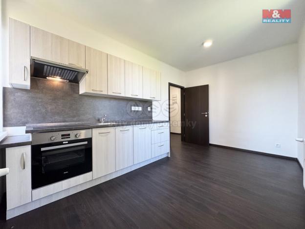 Pronájem bytu 2+1, Karlovy Vary - Bohatice, U Trati, 61 m2
