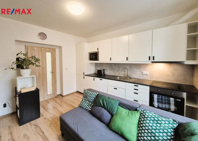 Prodej bytu 2+kk, Praha - Lochkov, Cementářská, 46 m2