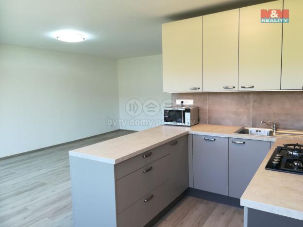 Pronájem bytu 3+1, Neratovice, Dr. E. Beneše, 74 m2