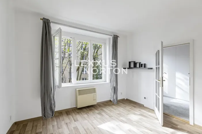 Prodej bytu 2+kk, Praha - Nusle, Žateckých, 34 m2